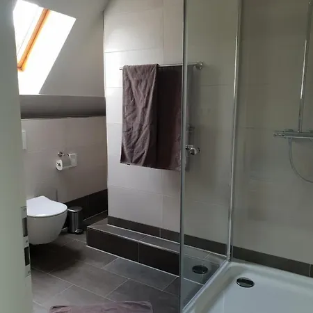 Apartman Messe Cgn-dus Studio-wohnung Fuer 2-4; Zumietung Bis 8 Personen Moeglich