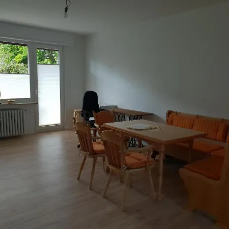 Messe Cgn-dus Studio-wohnung Fuer 2-4; Zumietung Bis 8 Personen Moeglich * Baumberg