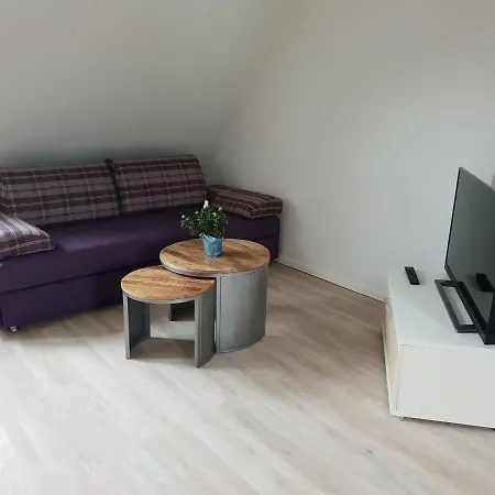 Messe Cgn-dus Studio-wohnung Fuer 2-4; Zumietung Bis 8 Personen Moeglich