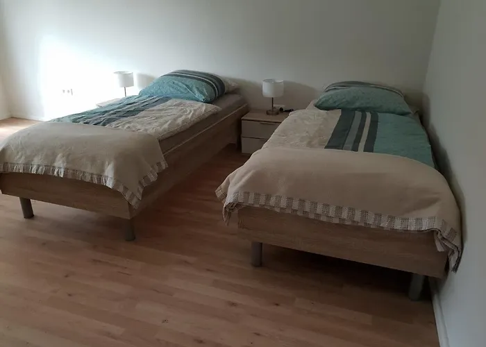 Messe Cgn-dus Studio-wohnung Fuer 2-4; Zumietung Bis 8 Personen Moeglich 公寓 Baumberg