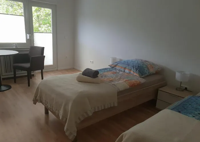 Messe Cgn-dus Studio-wohnung Fuer 2-4; Zumietung Bis 8 Personen Moeglich