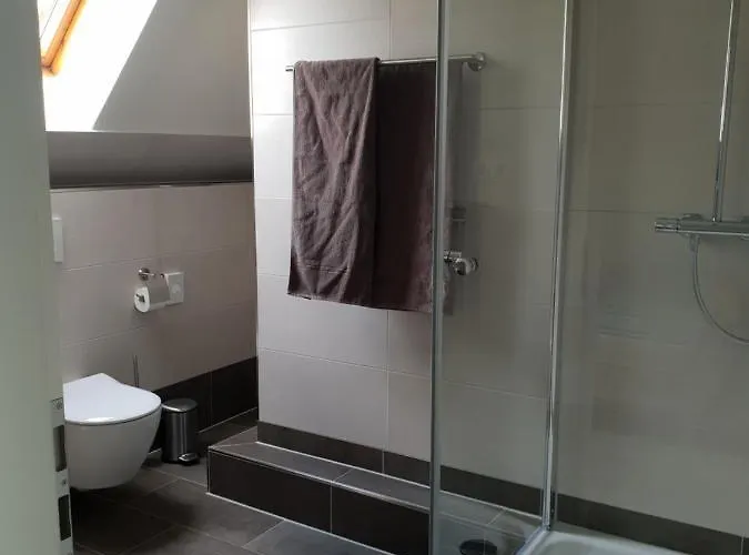 Apartman Messe Cgn-dus Studio-wohnung Fuer 2-4; Zumietung Bis 8 Personen Moeglich