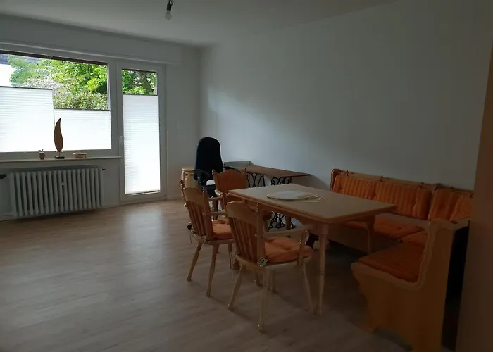 Messe Cgn-dus Studio-wohnung Fuer 2-4; Zumietung Bis 8 Personen Moeglich * Baumberg