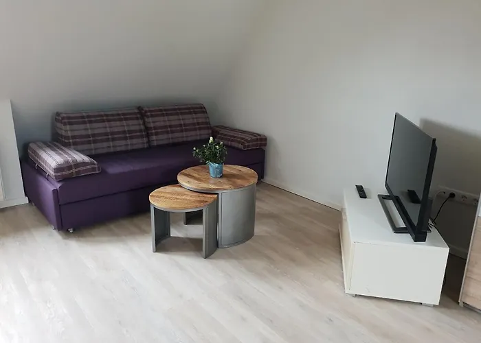 Messe Cgn-dus Studio-wohnung Fuer 2-4; Zumietung Bis 8 Personen Moeglich