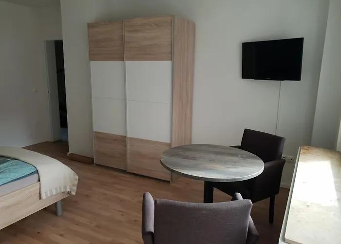 Apartman Messe Cgn-dus Studio-wohnung Fuer 2-4; Zumietung Bis 8 Personen Moeglich *