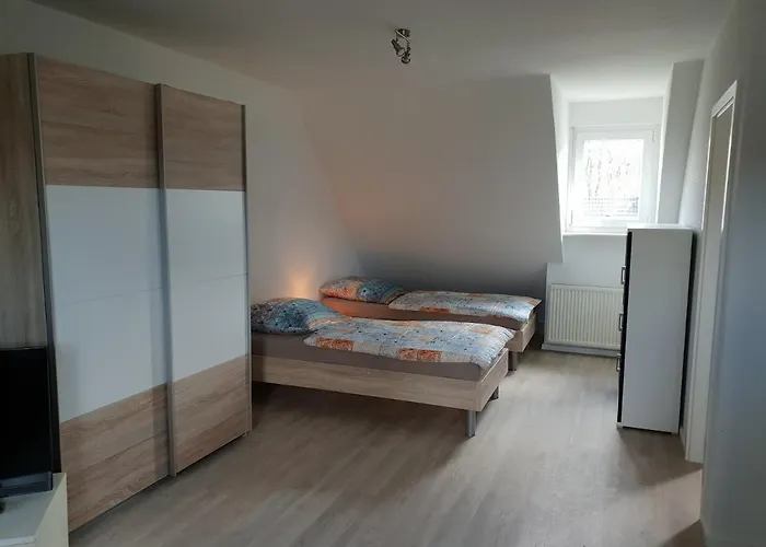 Messe Cgn-dus Studio-wohnung Fuer 2-4; Zumietung Bis 8 Personen Moeglich *