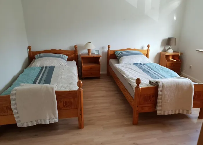 Messe Cgn-dus Studio-wohnung Fuer 2-4; Zumietung Bis 8 Personen Moeglich * Baumberg