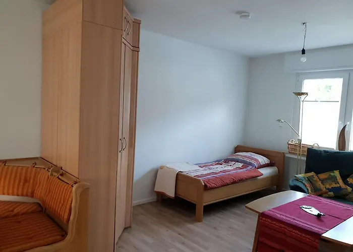 Messe Cgn-dus Studio-wohnung Fuer 2-4; Zumietung Bis 8 Personen Moeglich 公寓